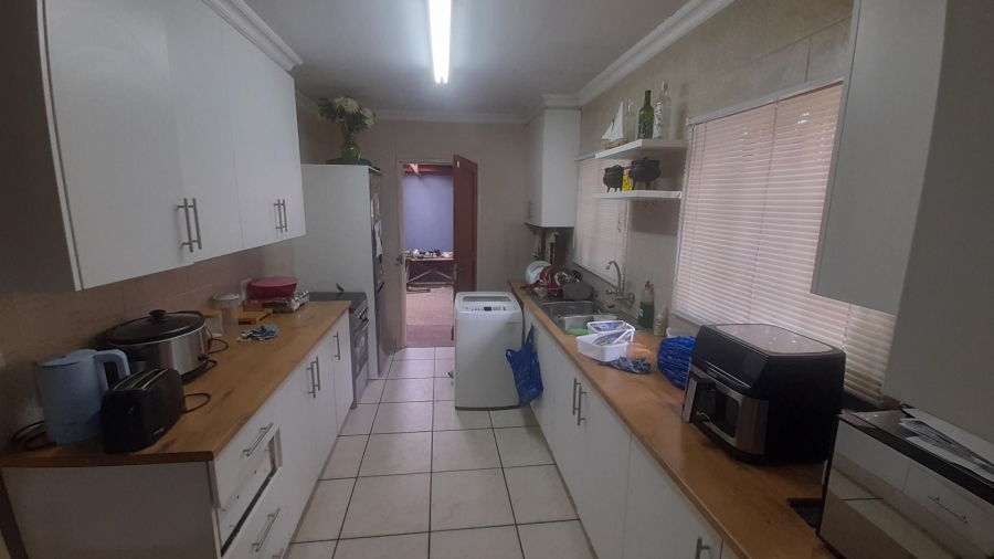 3 Bedroom Property for Sale in Ifafi North West